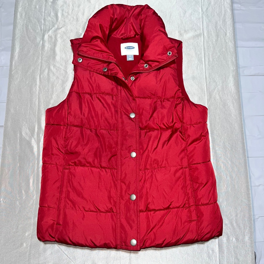 Old Navy Womens Red Quilt Puffer Vest Fleece Lined Collar Medium Zip Snap Front
